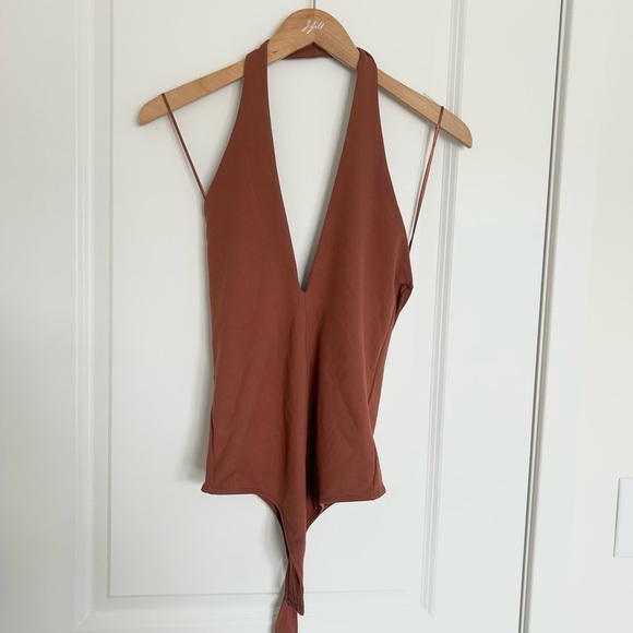Abercrombie & Fitch Brown v neck soft a&f collection Bodysuit small - Picture 2 of 4
